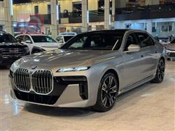 بي ام دبليو الفئة 7